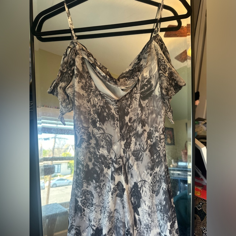 Lapis Silk Black and Grey Floral Dress - Picture 13 of 14